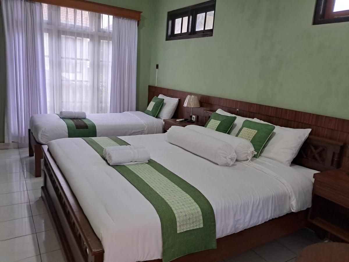 Griya Jene Homestay Syariah Ngabean Bagian luar foto